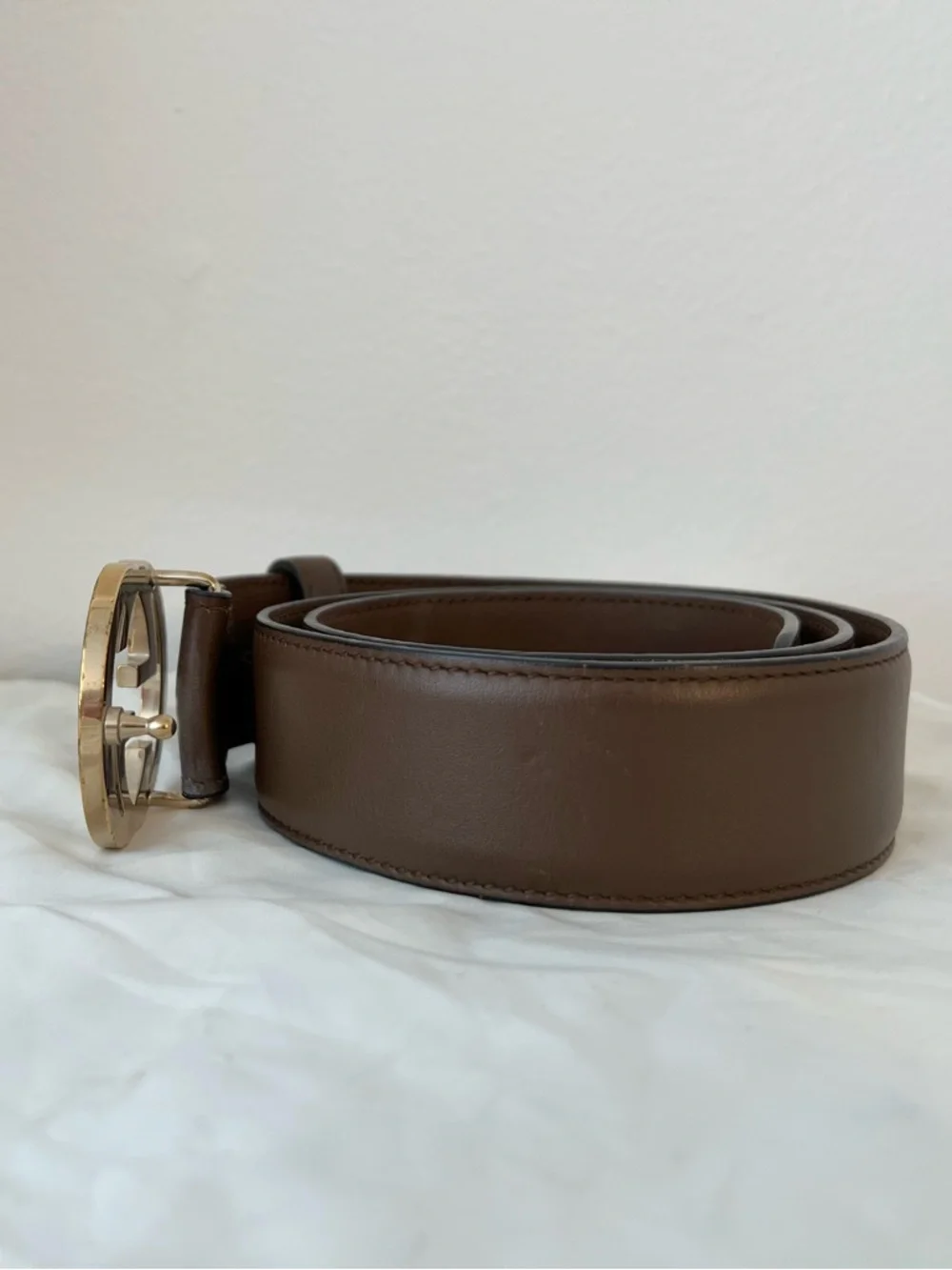 Gucci Brown Leather Belt with Gold Double GG Buckle - Picture 4 of 9